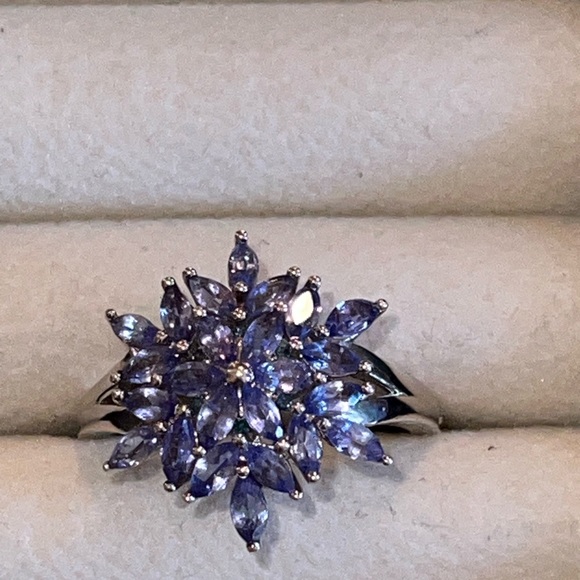 Tanzanite & Blue Diamond Ring Size 9 925 - Picture 2 of 7